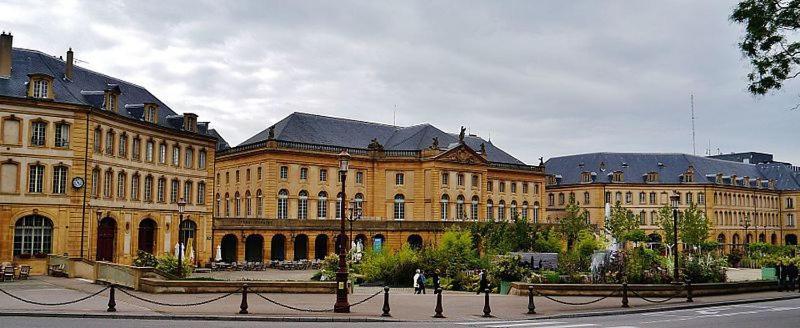 Ferienwohnung Les Mirabelles Metz Exterior foto